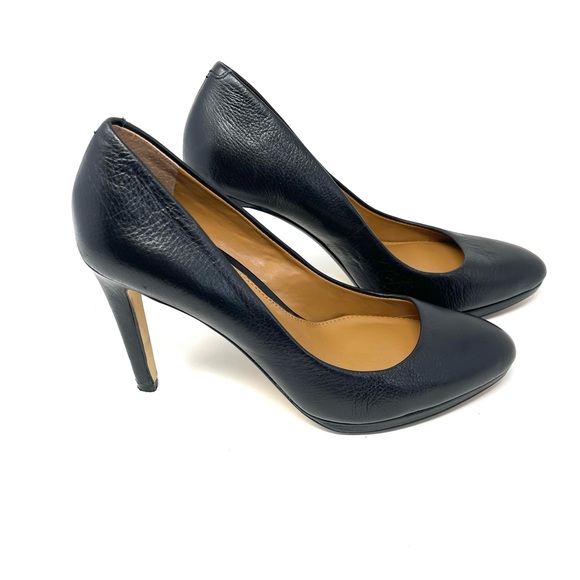 Banana Republic heels. - Picture 2 of 7